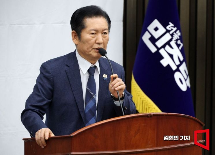 정청래, 합당 반대 초선 설득 나섰지만…"찬성 극소수"