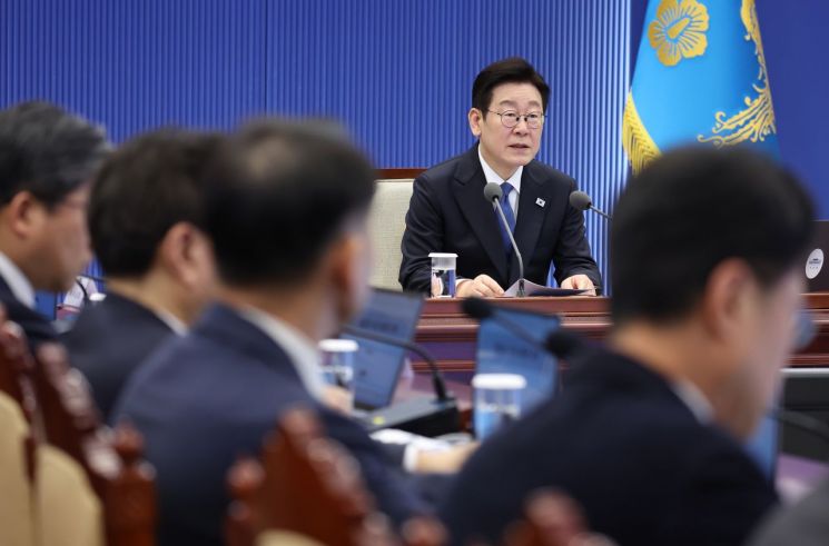 독과점 고물가에 李대통령 "가격조정 명령제도 검토"…소비자 피해구제 개선 논의