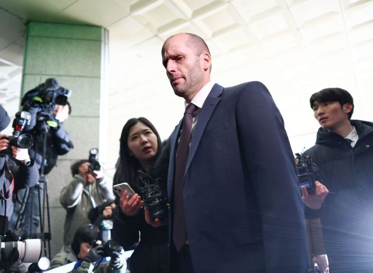 경찰, 쿠팡 로저스 임시대표 6일 재소환…'국회 위증' 혐의