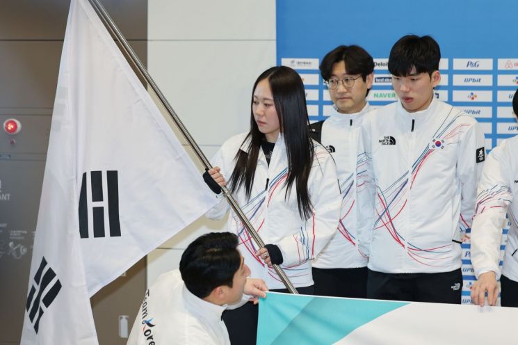 한국, 밀라노 동계올림픽 개회식 22번째 입장…기수는 차준환·박지우