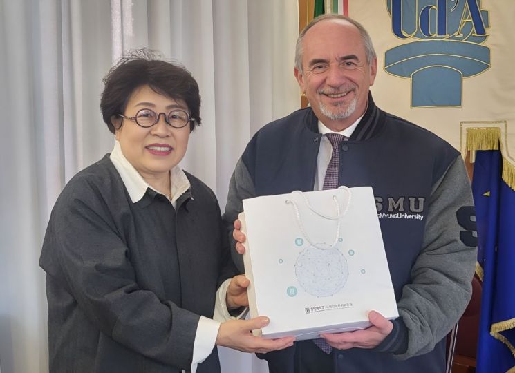 상명대, 이탈리아 단눈치오대와 한국어 협정 체결 - 뉴스 썸네일 이미지