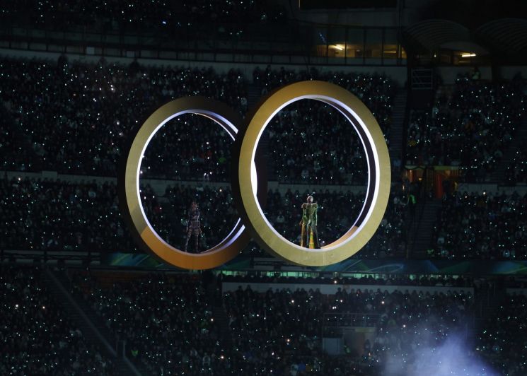 신화·오페라·패션 어우러진 밀라노·코르티나 올림픽 개회식…성대한 축제 개막 선언