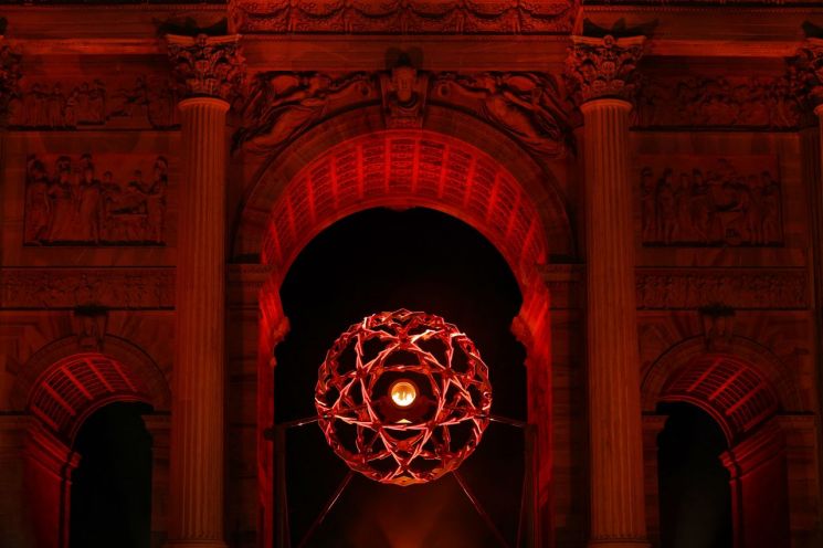 신화·오페라·패션 어우러진 밀라노·코르티나 올림픽 개회식…성대한 축제 개막 선언