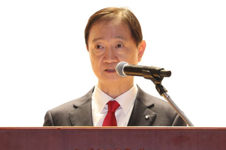 이찬진 "중간 검사결과 발표 제한"…민생금융범죄·시장 교란엔 '무관용'