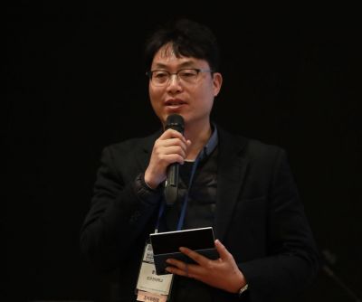 문형필 21회 한국로봇종합학술대회(KRoC 2026) 조직위원장이 발언하고 있다. 사진=백종민 테크 스페셜리스트