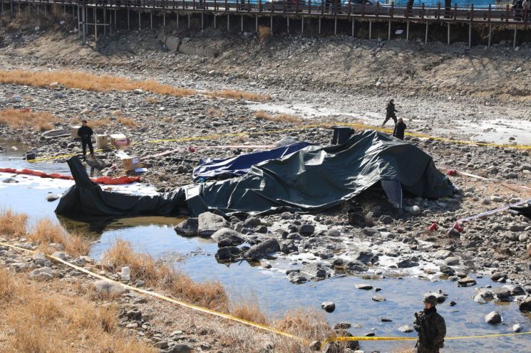 가평서 軍헬기 훈련 중 추락…준위 2명 사망