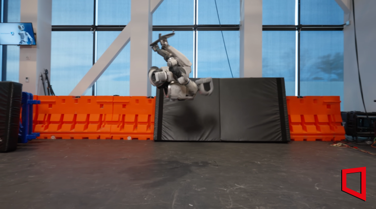 "옆돌기에 공중제비까지" 현대차 '아틀라스' 영상 눈길