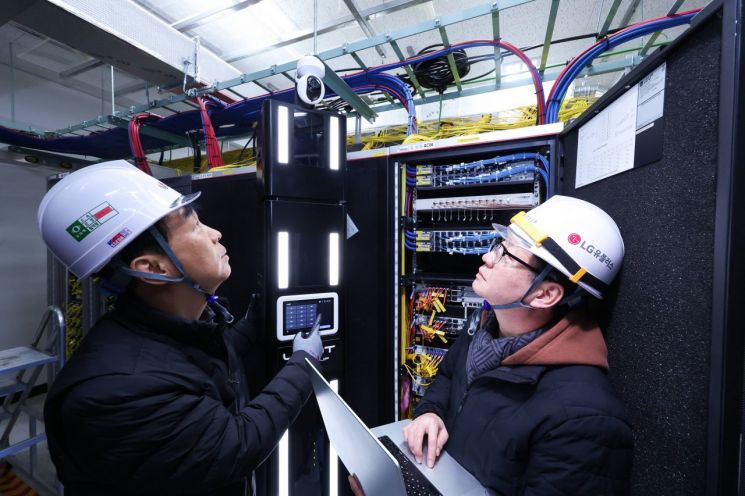 LG유플러스, AI로 네트워크 운영…교환국에 AI 로봇 배치도(종합)