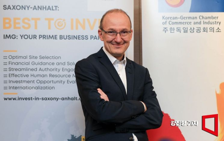 [칩人]"해결책이 15분 거리에"…독일 '반도체 초격차'의 비결