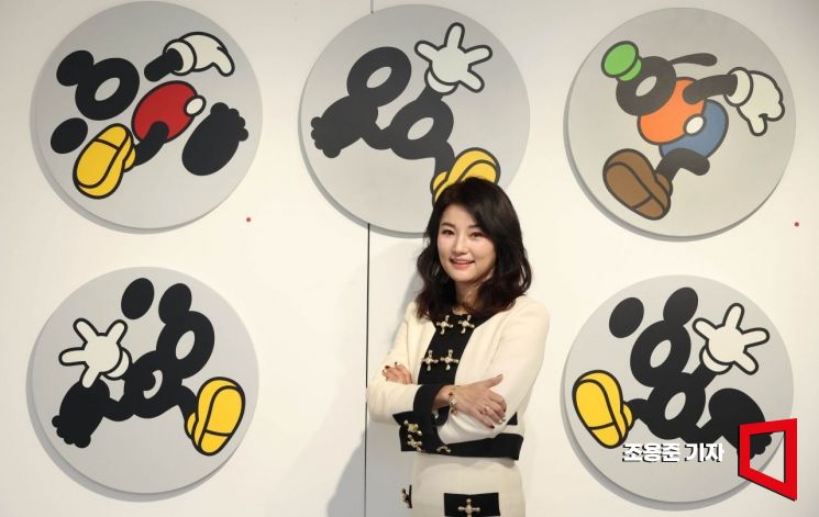 홍지숙 아트토큰 대표가 서울 강남구 역삼동 아트토큰 갤러리에서 아시아경제와 인터뷰 하고 있다. 조용준 기자