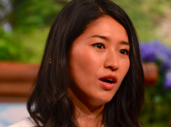 日 유명 성인모델, 총선서 '당선'…10선 의원도 꺾었다