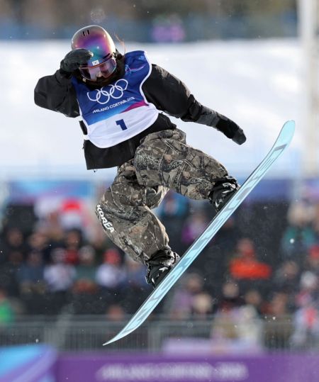 '고교생 스노보더' 최가온, 결선 진출…'금메달 GO'