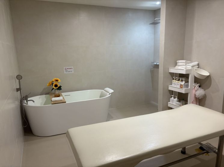 "한국 오면 꼭 간다" 비행기 내리자마자 '우르르'…확 바뀐 외국인 관광코스[K관광 新지형도]②