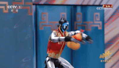 "취권에 도마 체조까지" 中 춘제 휴머노이드 로봇 장기자랑