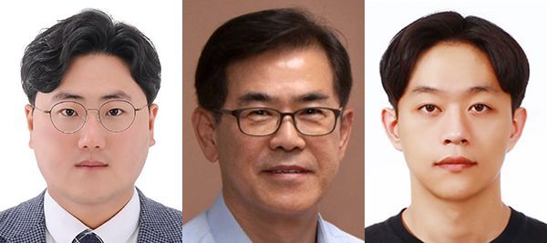 (from left) Professor Hwang Yunho, Pukyong National University; Professor Kim Dongpyo, Pohang University of Science and Technology; Dr. Na Gisu.