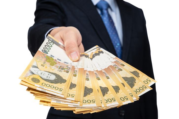 "다들 월 400은 번다더라" 명절 잔소리 들었는데…실제 통계 보니 '반전'