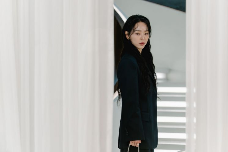 '5000만원 빚'에 훔친 디올백 안고 몸 던진 女...괴물이 탄생했다 [슬레이트]