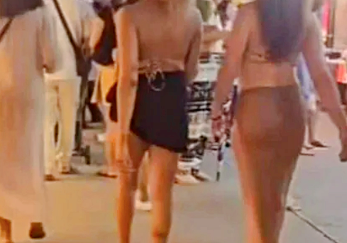 "옷차림 너무 민망" 출입 제지 당한 여성들, 패륜 발언까지…푸껫 사원 논란