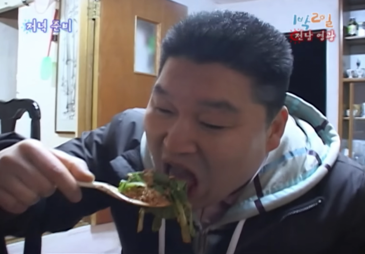 '두쫀쿠' 가고 '봄동비빕밥' 온다…SNS서 인기 폭증→검색량 900%↑