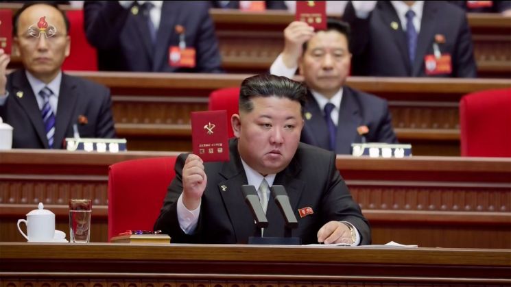 북한은 지난 19일 평양 4ㆍ25문화회관에서 김정은 국무위원장이 참석한 가운데 노동당 제9차 대회를 개막했다고 조선중앙TV가 20일 보도했다. [조선중앙TV 화면] 2026.2.20 연합뉴스