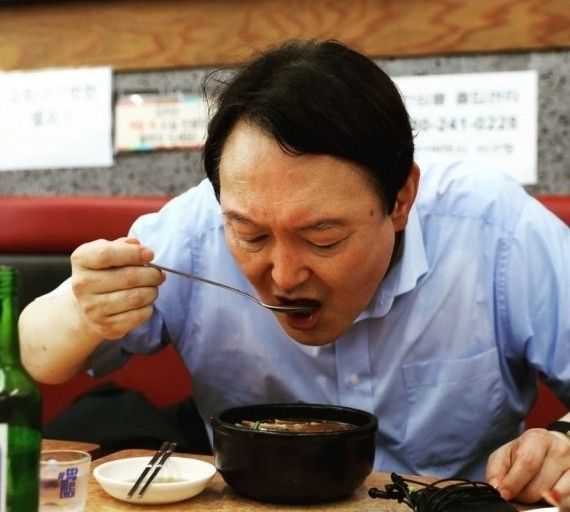 "군대보다 낫네" 떡갈비에 순댓국까지…무기수 된 윤석열 식단 보니