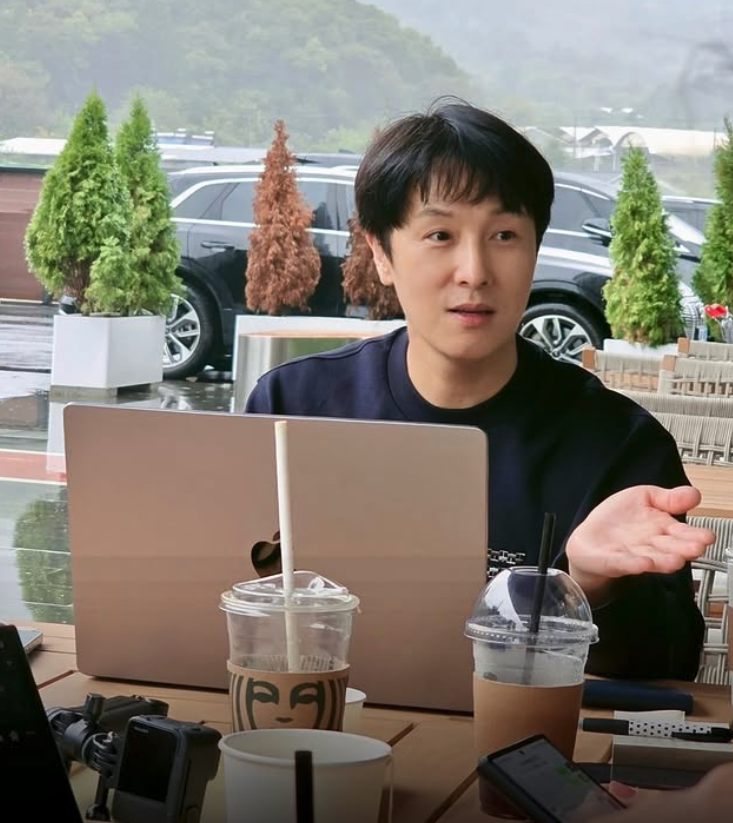 "성매매, 인정하고 관리해야" 김동완 소신 발언에 누리꾼 '발칵'