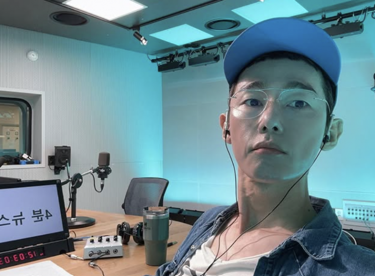 허지웅 "나잇값이란 말의 엄중함, 어디로 사라졌나"…尹 무기징역 비판