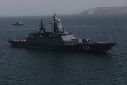 19일(현지시간) 러시아와 이란의 합동 해군 훈련 모습. 로이터연합뉴스