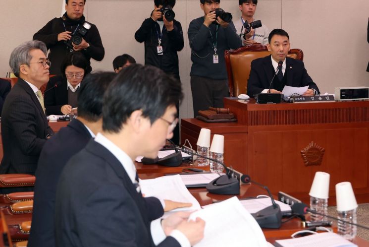 '내란·외환죄' 사면 금지법, 野 반발 속 국회 법사소위 통과(종합)