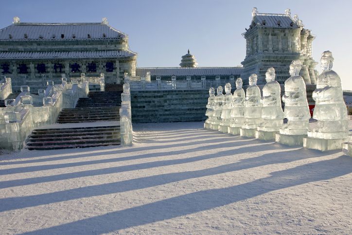 "Do Not Come Closer": What Stopped The Ice Festival In Harbin?