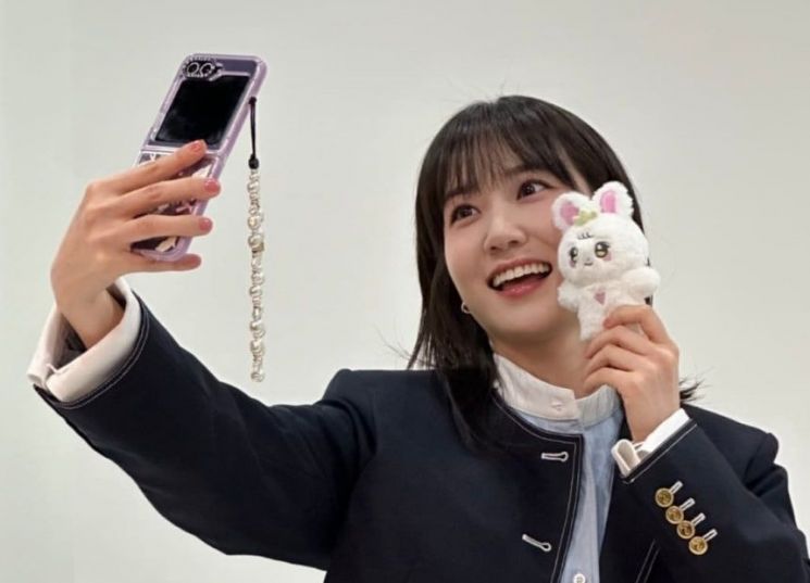 "아이폰 아니면 절대 안 써" 했는데…日서 '톱3'된 삼성폰, 이유는 'AI'