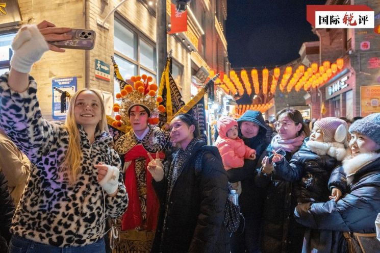 ‘중국 여행’에서 ‘중국 쇼핑’으로…춘제 맞아 글로벌 소비 지형 변화