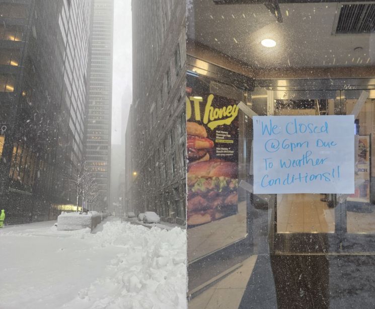 美 뉴욕·보스턴 이틀째 눈폭풍…뉴욕시 '통행금지령'