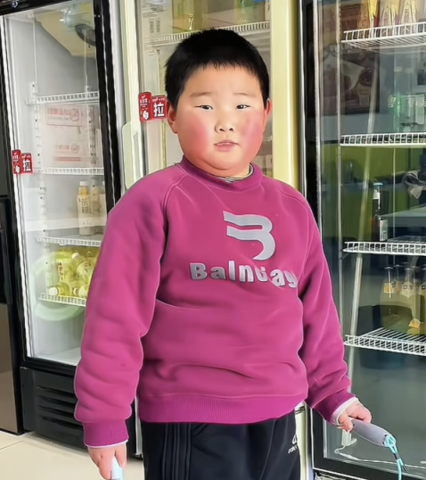 132㎝·45㎏ 어린이 "좋아요 수만큼 줄넘기" 약속…180만개 받고 '화들짝'