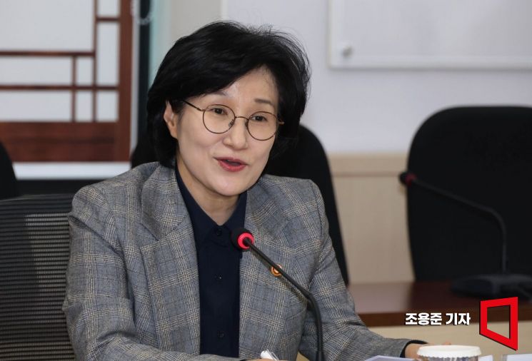 [포토] 발언하는 원민경 성평등부 장관