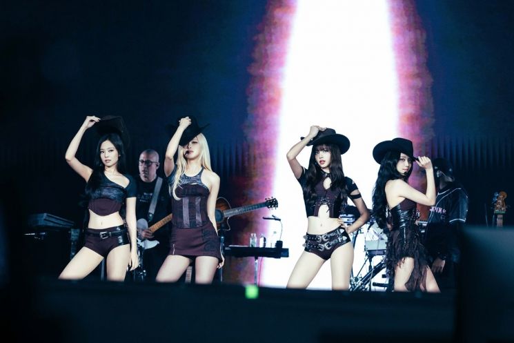 5000년 역사에 스며든 K팝…블랙핑크 우주로 'GO'