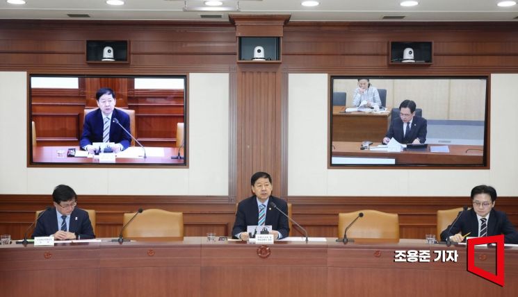 [포토] 석유화학 재편 관련 발언하는 구윤철 부총리