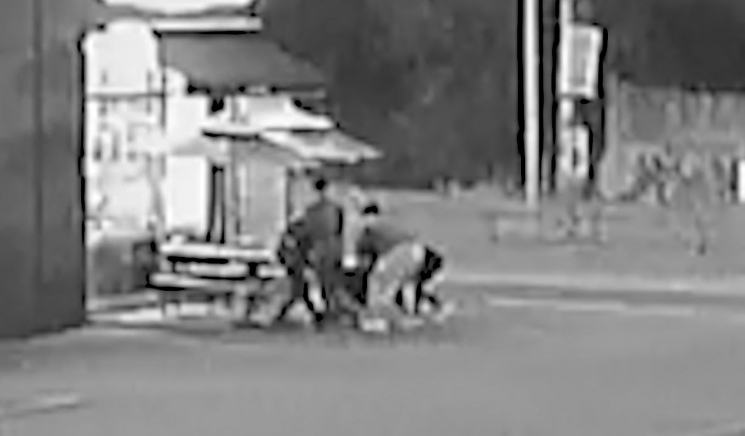 "어? 저거 이상한데"…식당 주인 기지로 보이스피싱 수거책 체포