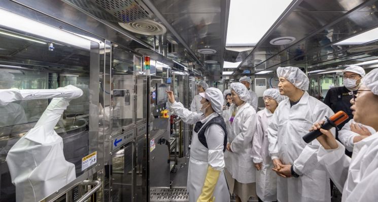 전국 최초 공동 조리 '학교급식 튀김 지원실' 수원에 문 열어