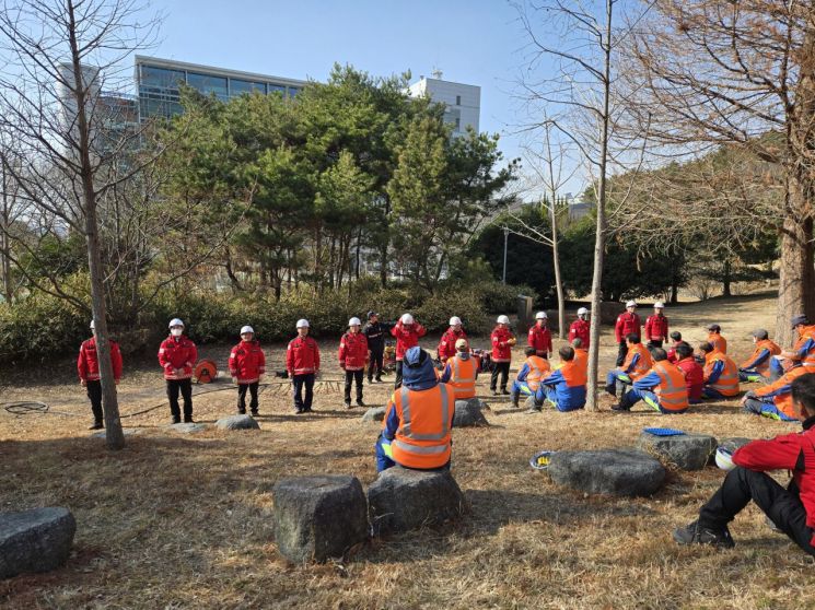 사천시, 산림재난대응단 전문교육 실시… 현장 대응 역량 강화
