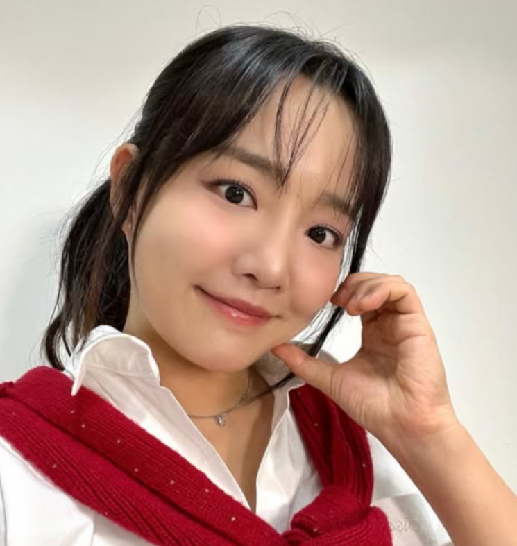 "별처럼 빛나길" 윤하, 과학도 향한 진심…장학금 1억 기탁