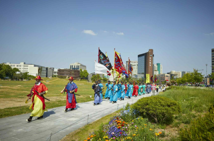 수문장 순라의식 내달 1일 재개…주말 도심서 만난다