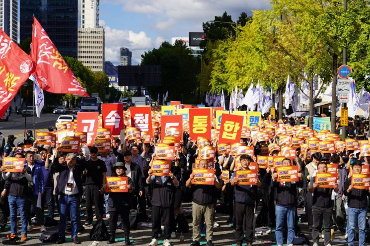 [단독]KTX·SRT 통합 '노사정 협의체' 오늘 첫 회의…조직편제·고용승계 쟁점