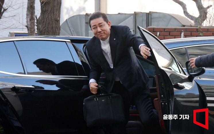 [포토] 경찰 소환되는 김병기 의원