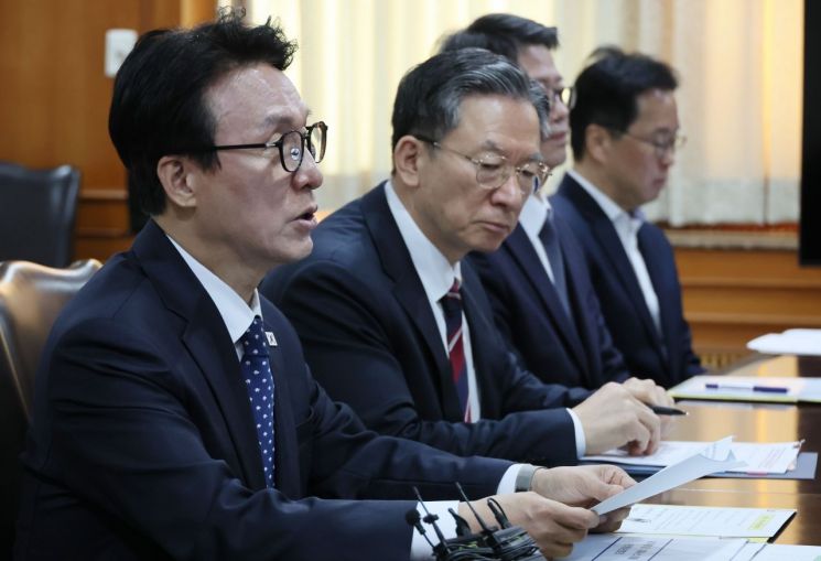 지선 앞두고 '가짜뉴스' 칼 빼든 정부…金총리 "발본색원"