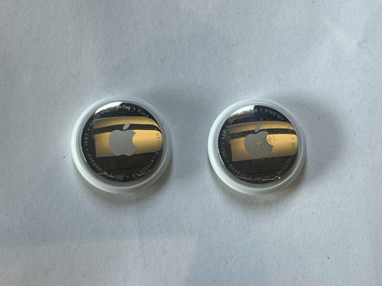 5년만에 출시된 에어태그 2세대…1세대와 비교해보니[써보니]