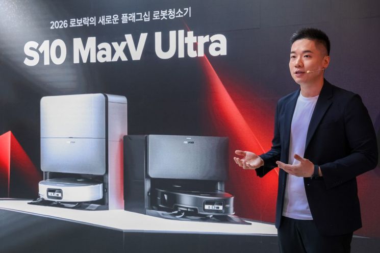 "고장 나면 韓 안방 가서 AS 서비스"…8.8cm 문턱 넘고 삶은 듯 물걸레 세척