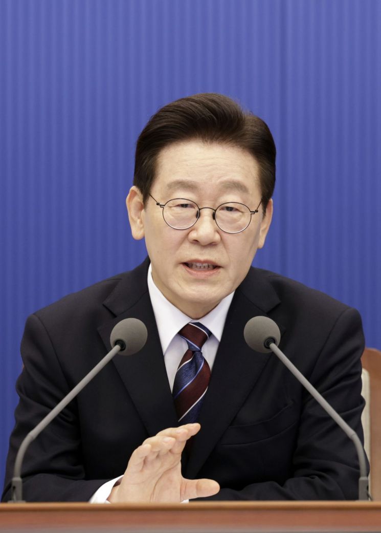 [속보] 李대통령 "대결과 전쟁 향해 질주하던 과거 청산해야" 