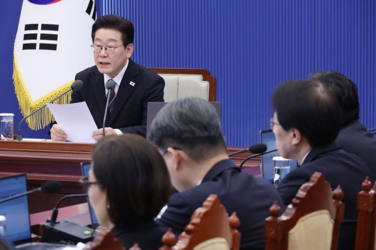 李대통령 "서울 집값 하락…'부동산공화국 해체' 못 넘을 벽 아냐"