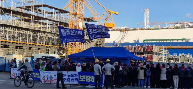 한화오션, 천막농성 갈등 … 직접 단체교섭·성과급 지급 등 이견